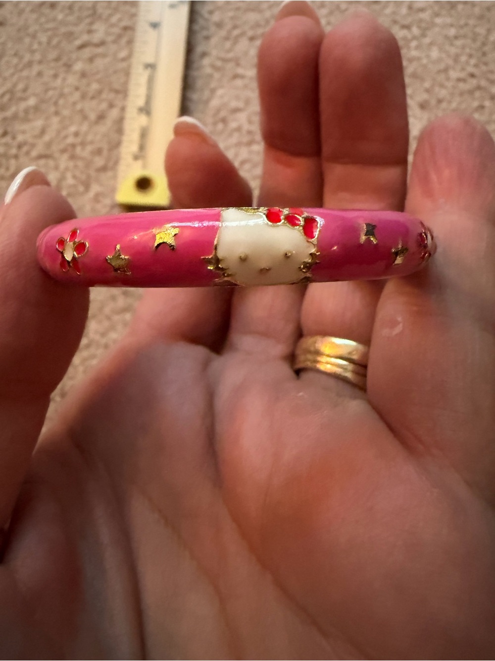 Sanrio Hello Kitty Pink Enamel Hinged Bangle Bracelet Gold Tone JCM China